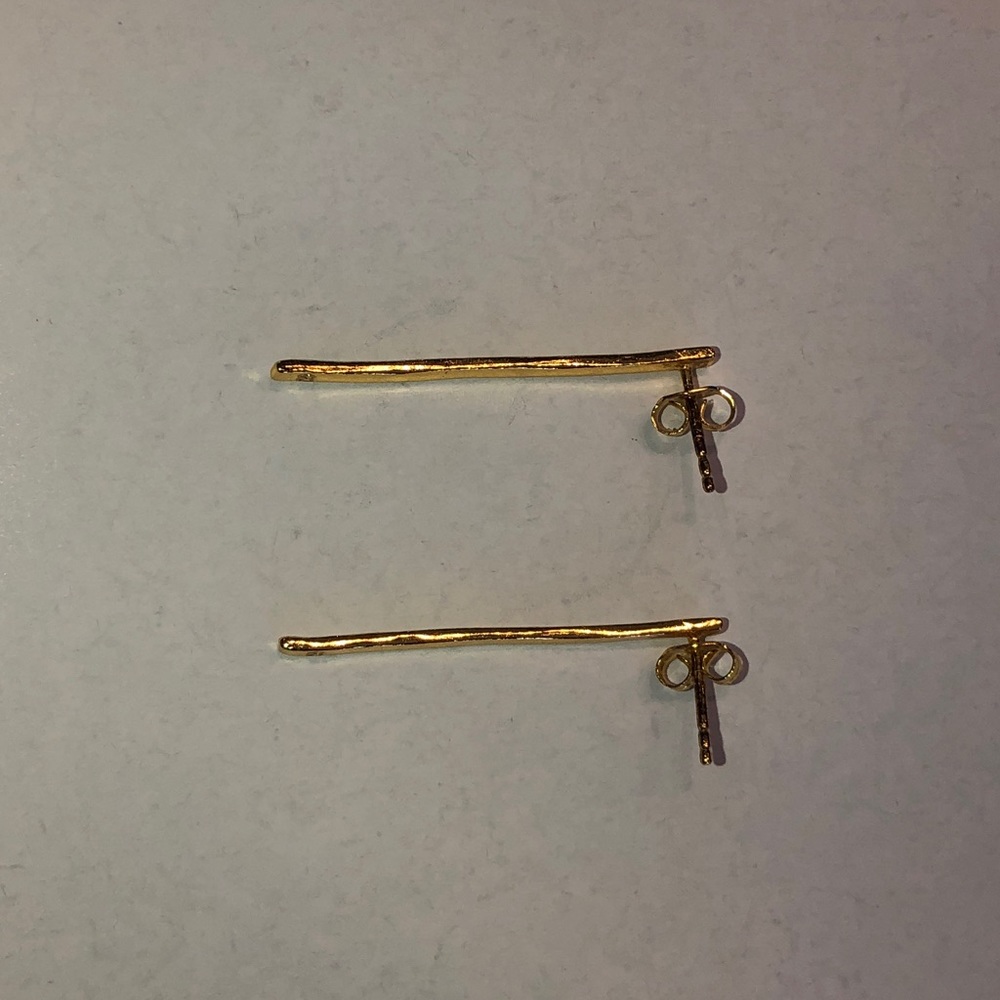 Gorjana *Rare* Taner Bar Earrings - Picture 2 of 6